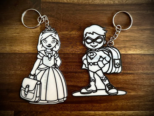 „Ausmalbild – Schulanfang“ (Prinzessin & Superheld)